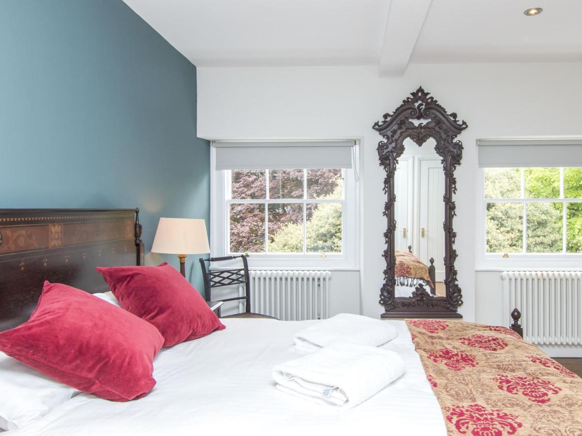 3 Berkeley Square Guesthouse Bristol Room photo